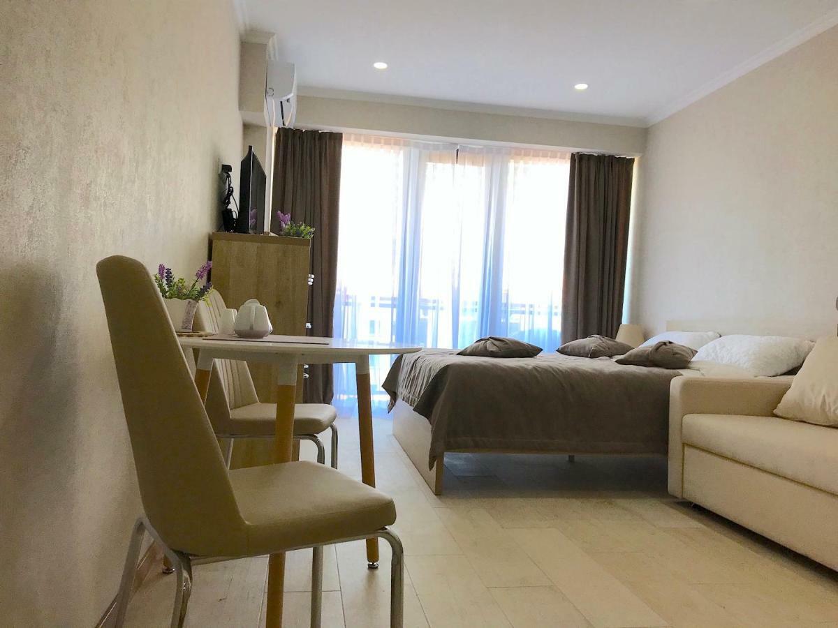 Orbi Beach Tower Batumi Exterior photo